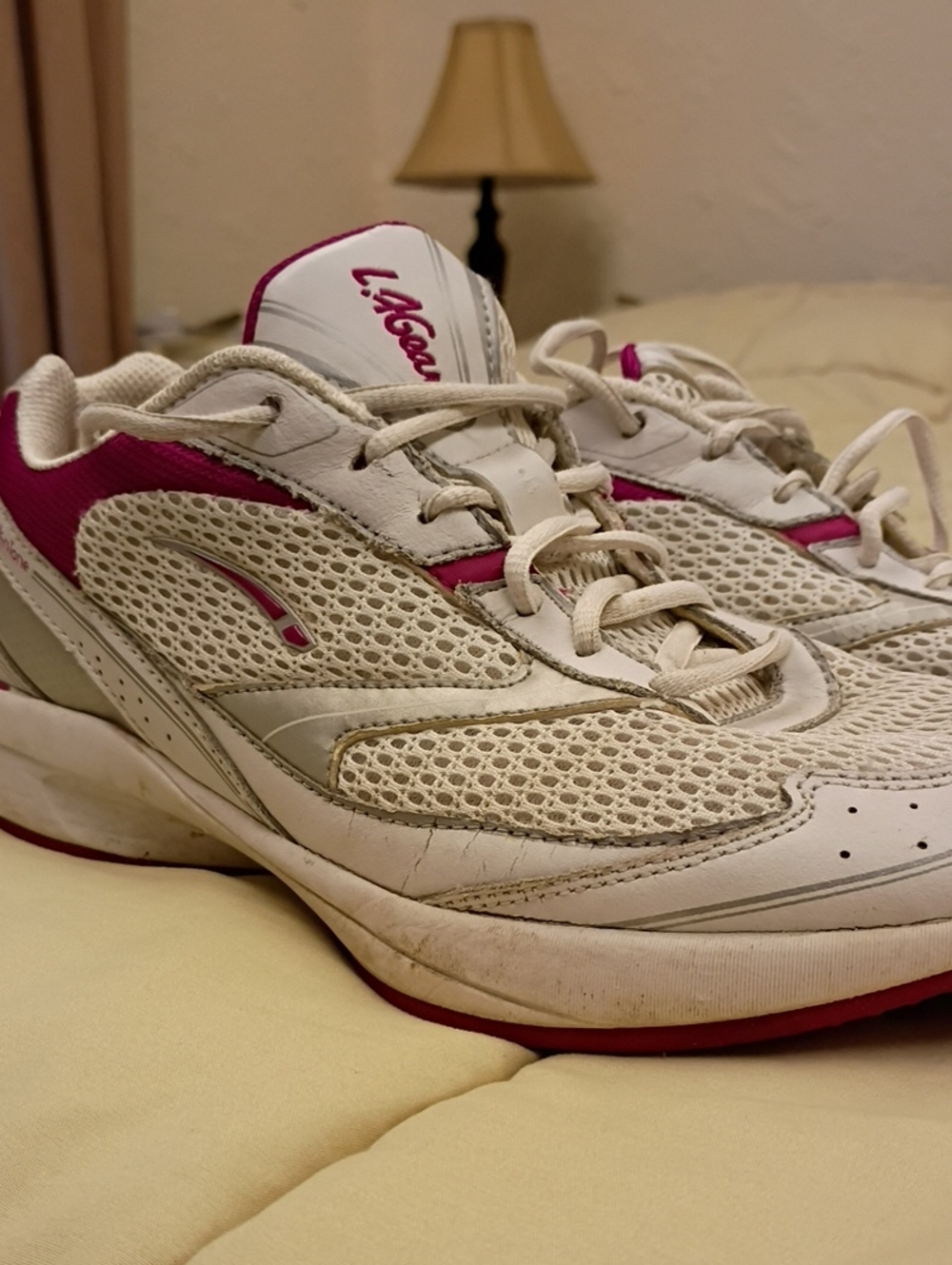 L.A. Gear White and Magenta Women's Athletic Sneakers